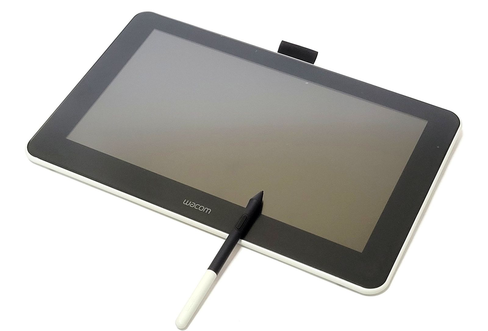 Wacom One 13.3型 液タブ DTC133W0D Wacom(ワコム) 13.3インチ 液タブ