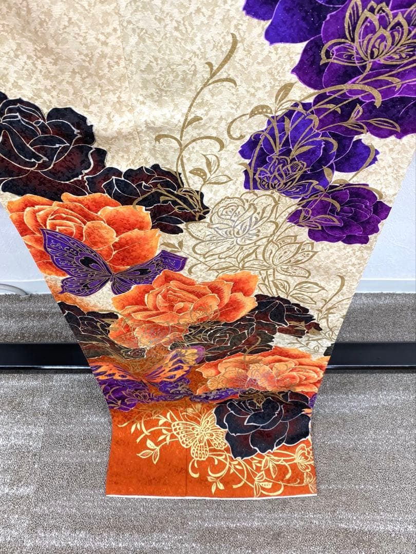 振袖 豪華 銀通し 刺繍 金彩 グリッター箔 薔薇 身丈170cm 撥水加工済 
