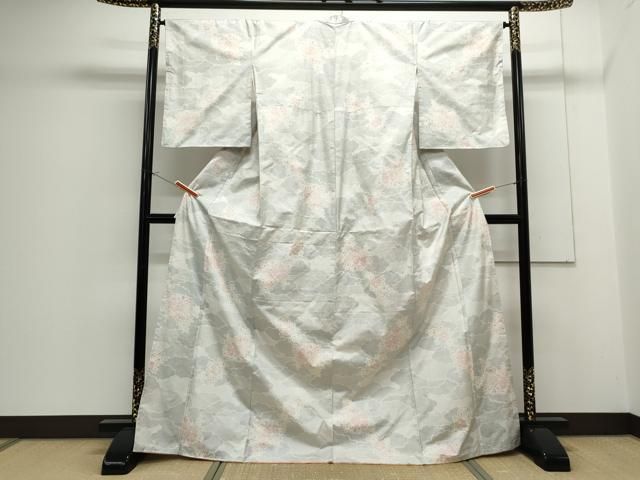 平和屋着物○本場大島紬 白大島 120亀甲 花車文 正絹 逸品 CAAS9264th  