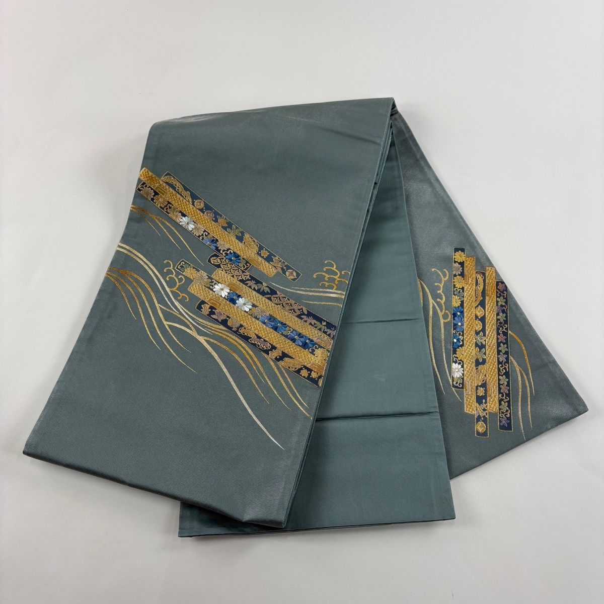 袋帯 美品 秀品 筏 菊 箔 金銀彩 青灰色 お太鼓柄 正絹 【中古
