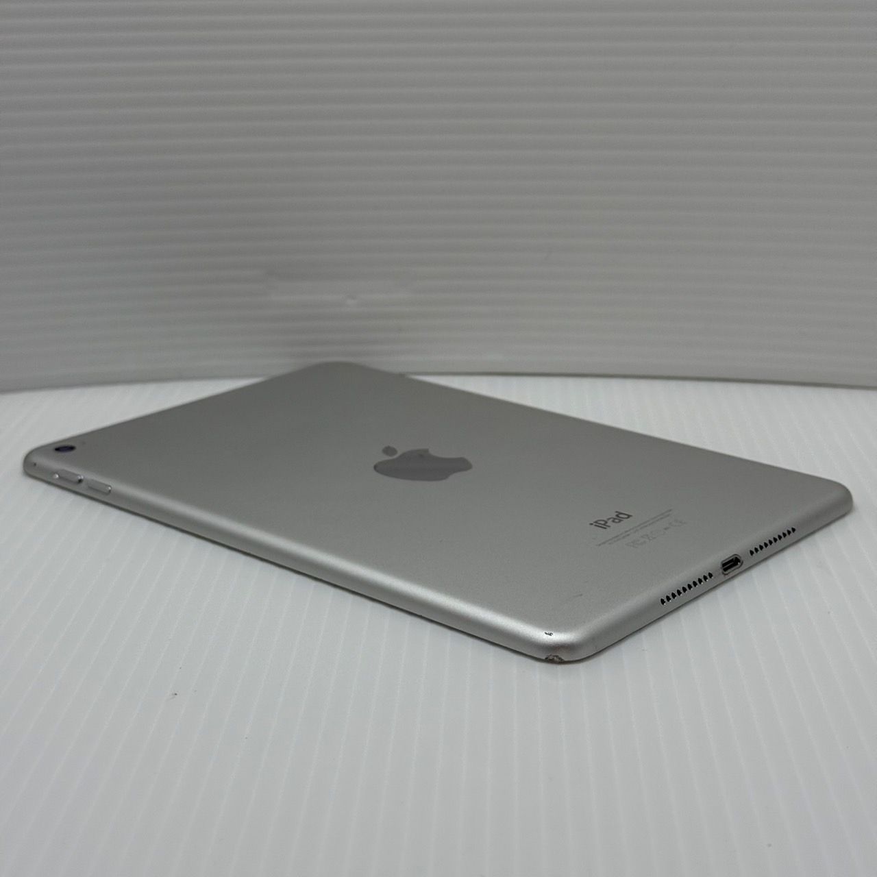 iPad mini4 128GB Wi-Fi シルバー MK9P2J/A Apple iPad mini 4 Wi-Fi 128GB Silver - Walmart.com