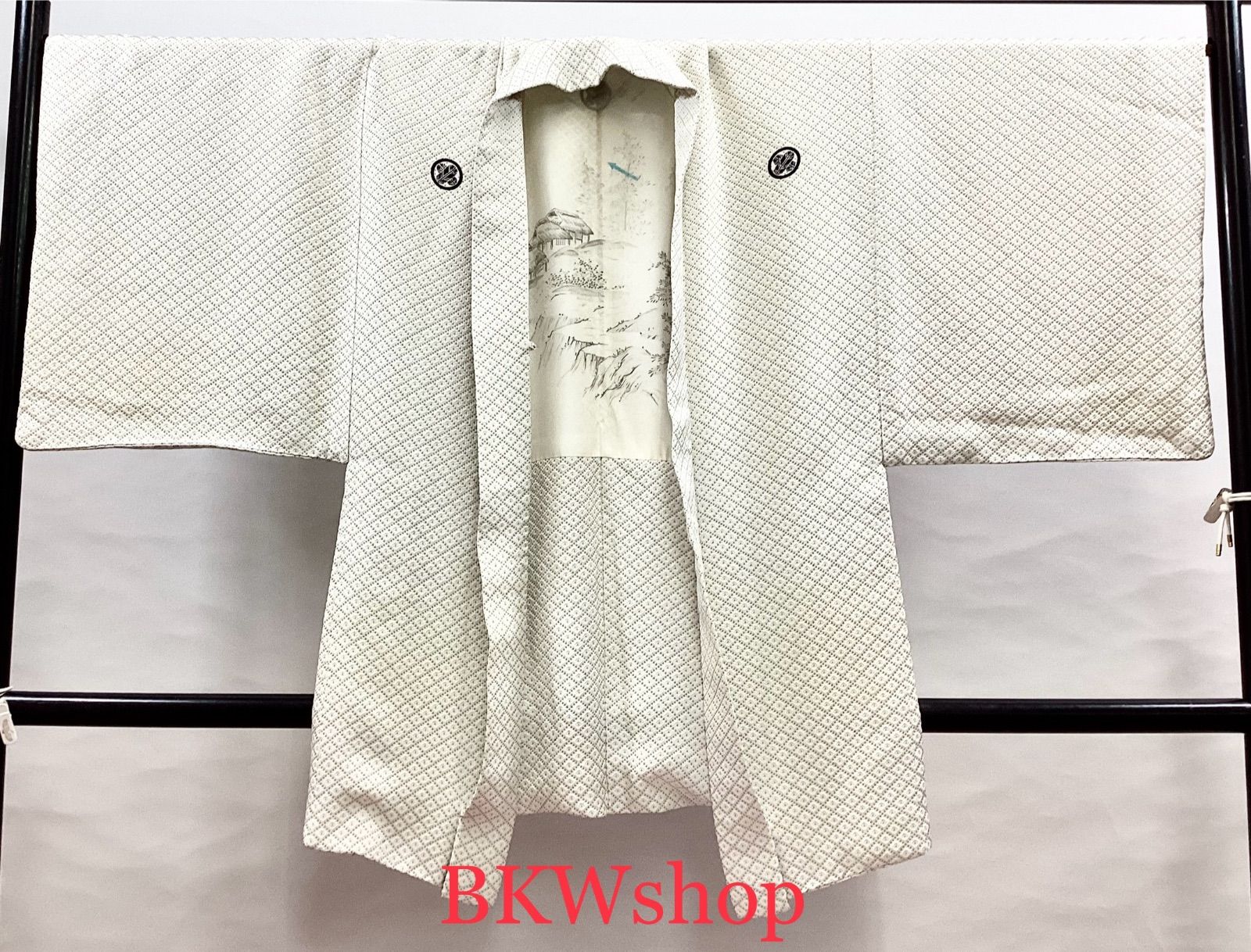 現品限り used 正絹 羽織 刺子生地 2.45寸 171cm～ 丸に違い鷹の羽 紋付 成人式 結婚式 新郎様 仲人 男着物 催事 式典 お祭り