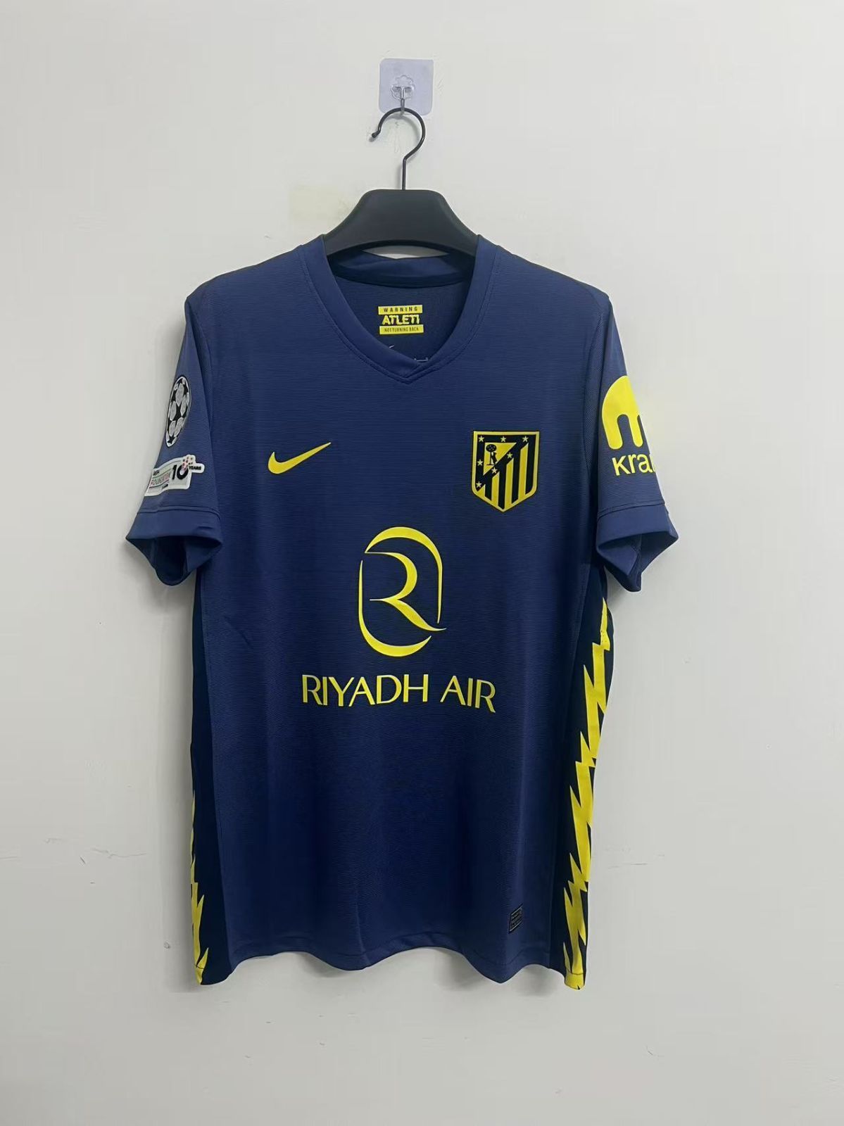 アトレティコ・マドリード J. ALVAREZ 19番ジャージ Nike Atletico Madrid Home J.Alvarez 19 Jersey 2024-2025