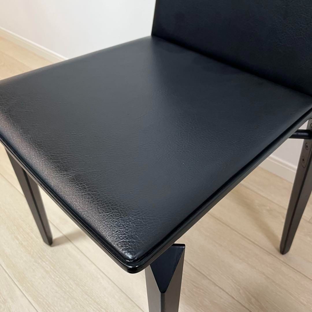 エーディコア CERVO