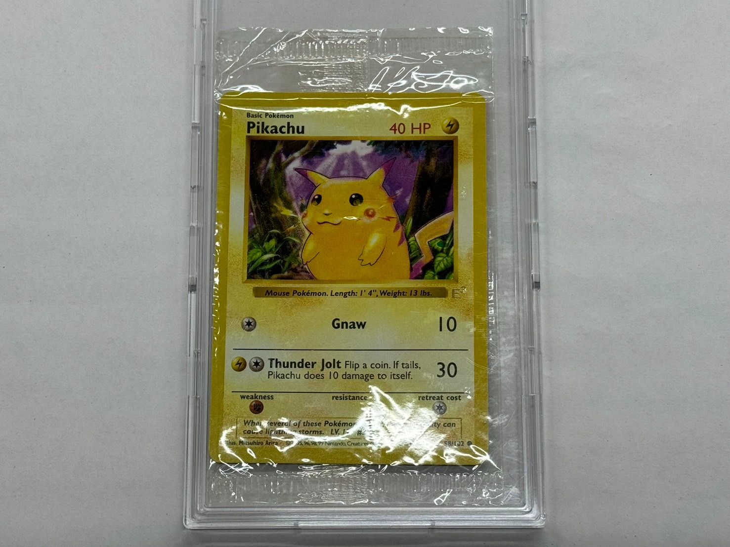 レッドチーク ピカチュウ psa 9