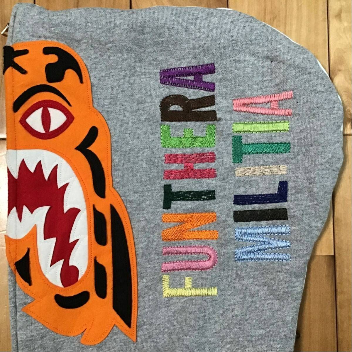 BAPE タイガー パーカー Sサイズ グレー × ホワイト Tiger full zip