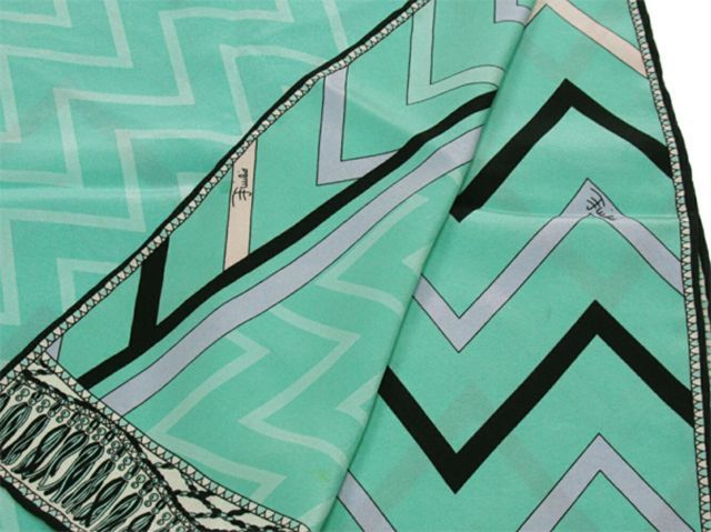 エミリオプッチ　カシシルストール　グリーン Amazon | EMILIO PUCCI(エミリオプッチ)レディース プッチ柄
