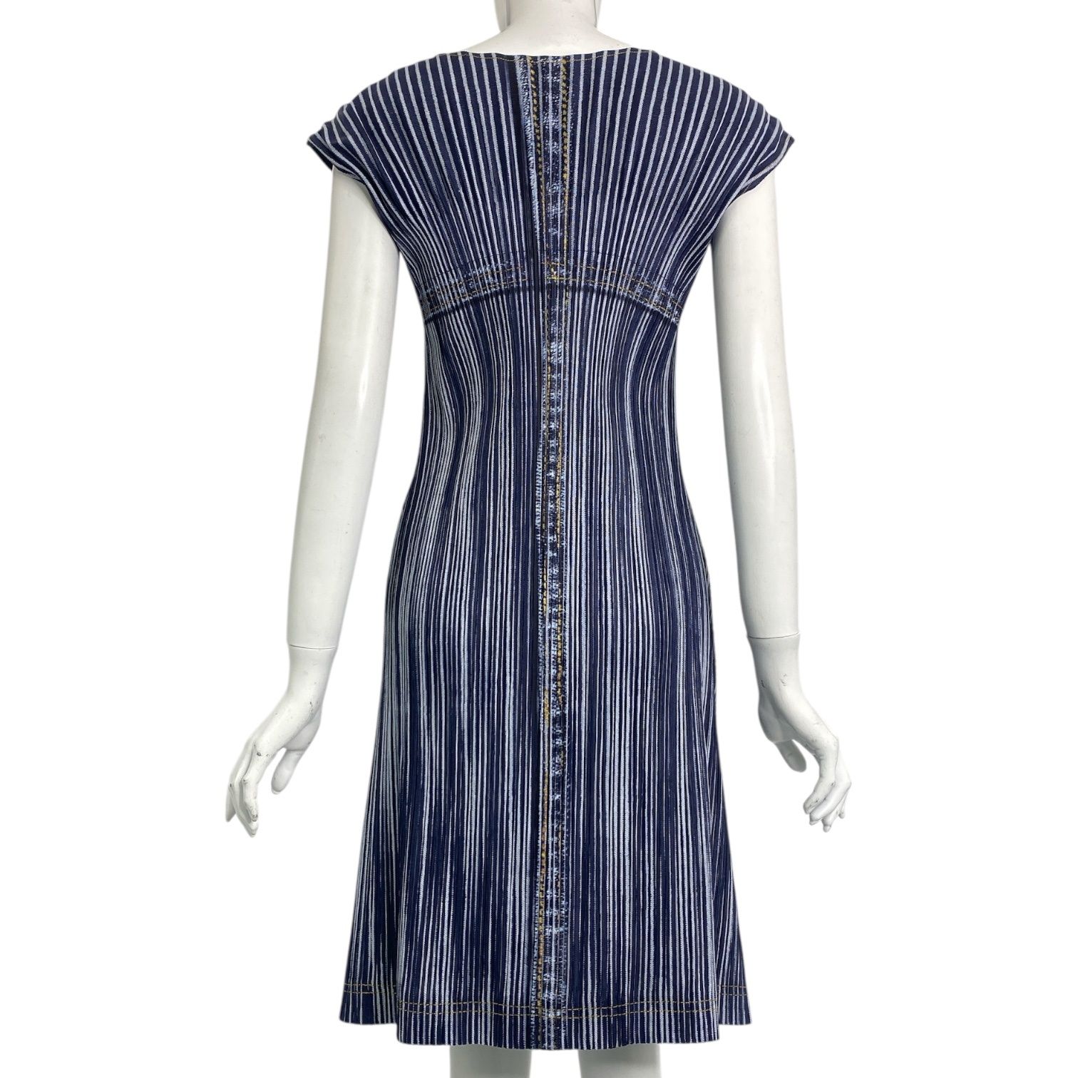 新品同様 ISSEY MIYAKE イッセイミヤケ PLEATS PLEASE プリーツ
