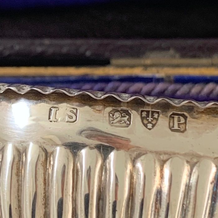 ケース入り アンティーク