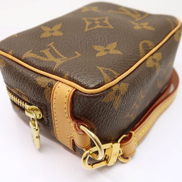 LOUIS VUITTON トゥルース ワピティ M58030 モノグラム ポーチ デジカメケース 美品 ルイヴィトン ◇送料込◇質屋-9331 -  メルカリ