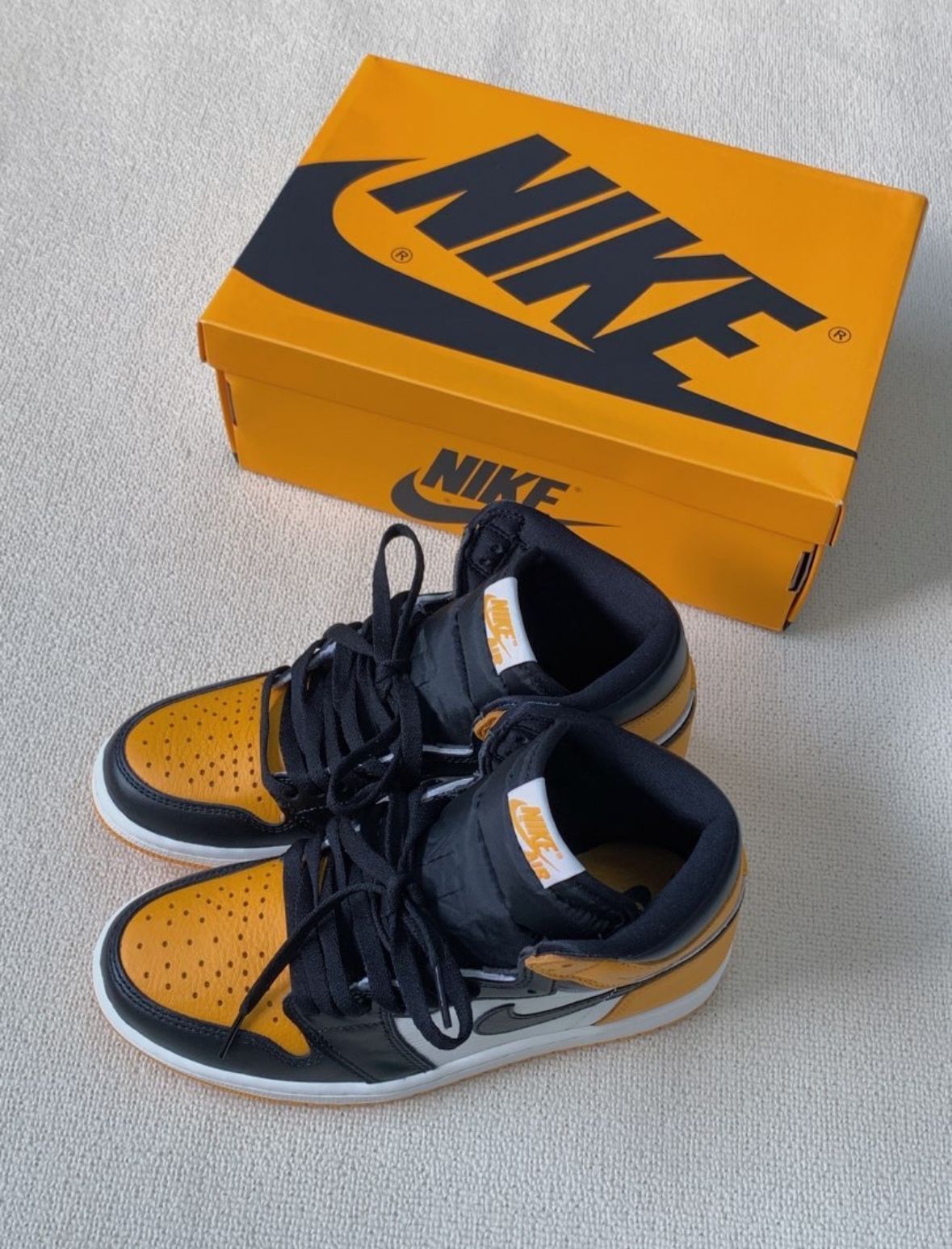 値下げします 新品 NIKE AIR JORDAN 1 HIGH OG TAXI 555088-711 ナイキ エア ジョーダン 1 ハイ タクシー