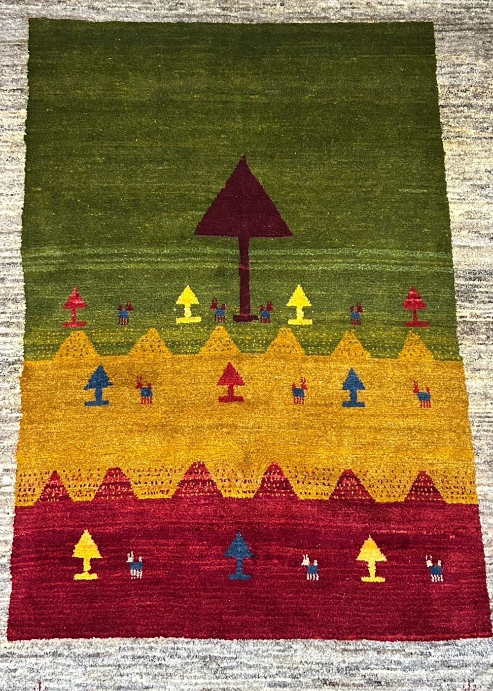 ペルシャ ギャッベ ラグ 本物 手織り ペルシャ絨毯 ギャベラグ - メルカリ