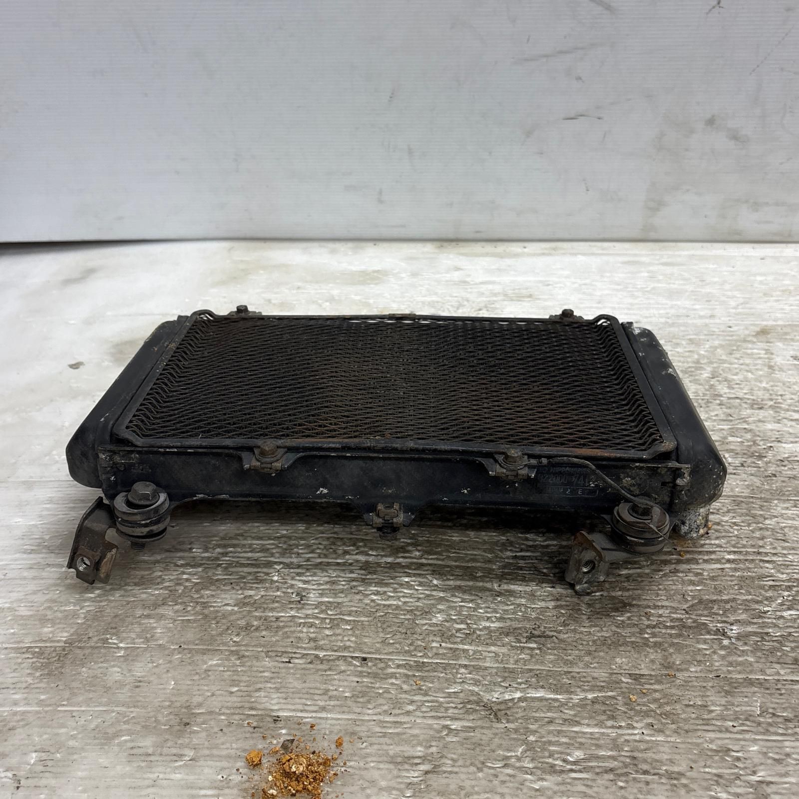 ZX400D ラジエーター