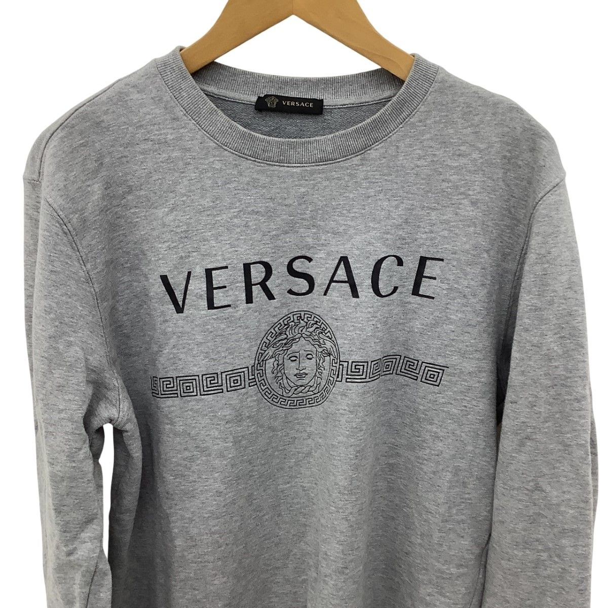 VERSACE メデューサプリント トレーナー グレー Versace メドゥーサ Tシャツ | グレー | FARFETCH JP