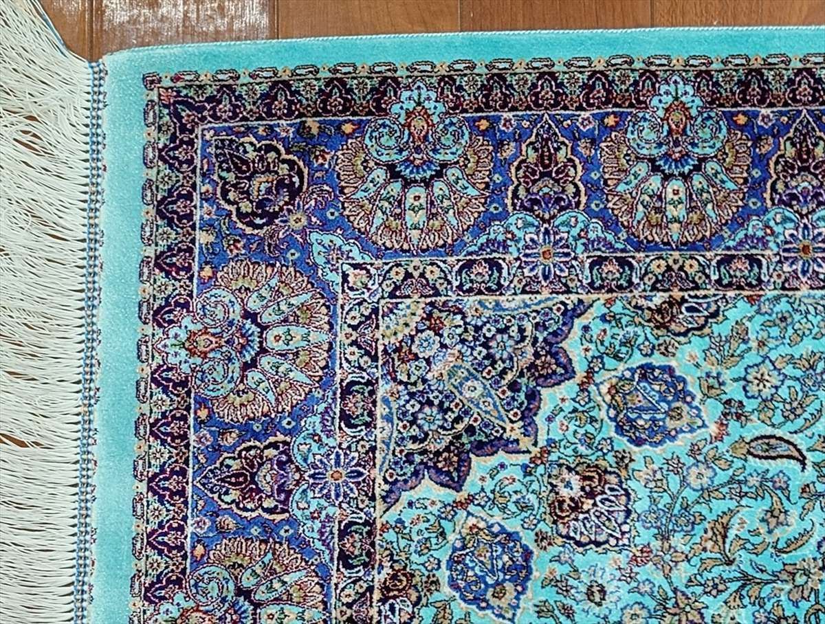 ペルシャ絨毯 ネイアブリシャム カシャーン産 120x80㎝