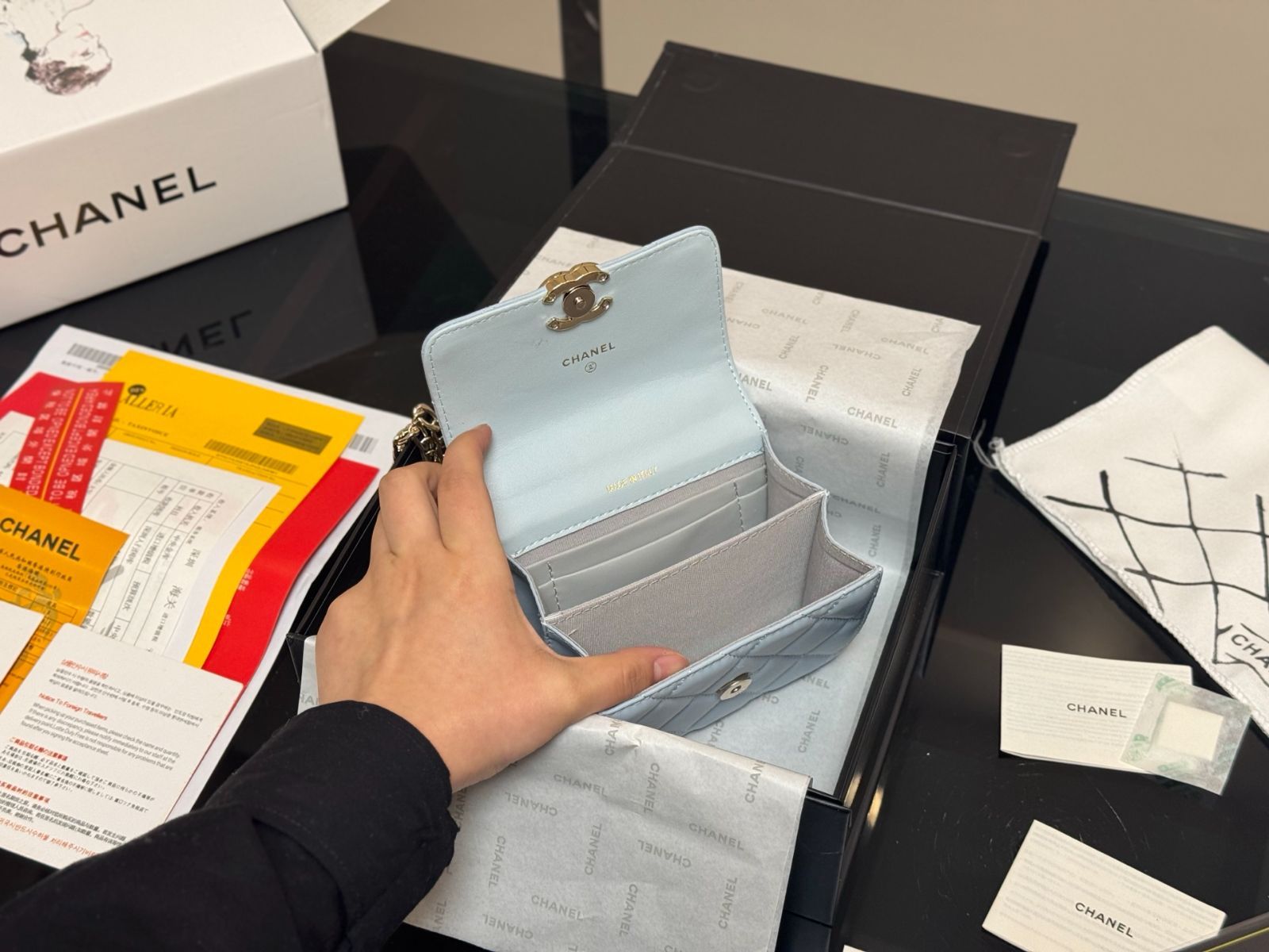 CHANEL エナメルポーチ 楽天市場】【バッグ】CHANEL シャネル カメリア メイクアップ