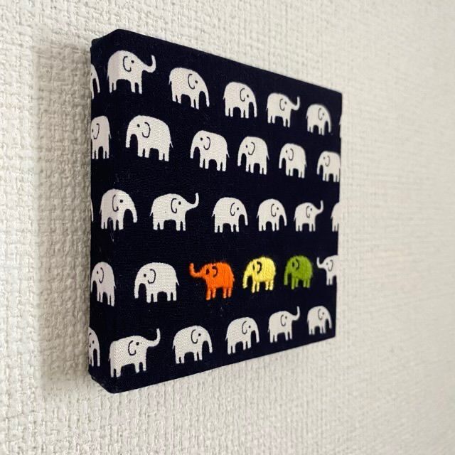 象　アート　ファブリックパネル 象 アート ファブリックパネル 10cmx10cm ファブリックパネル 象／紺
