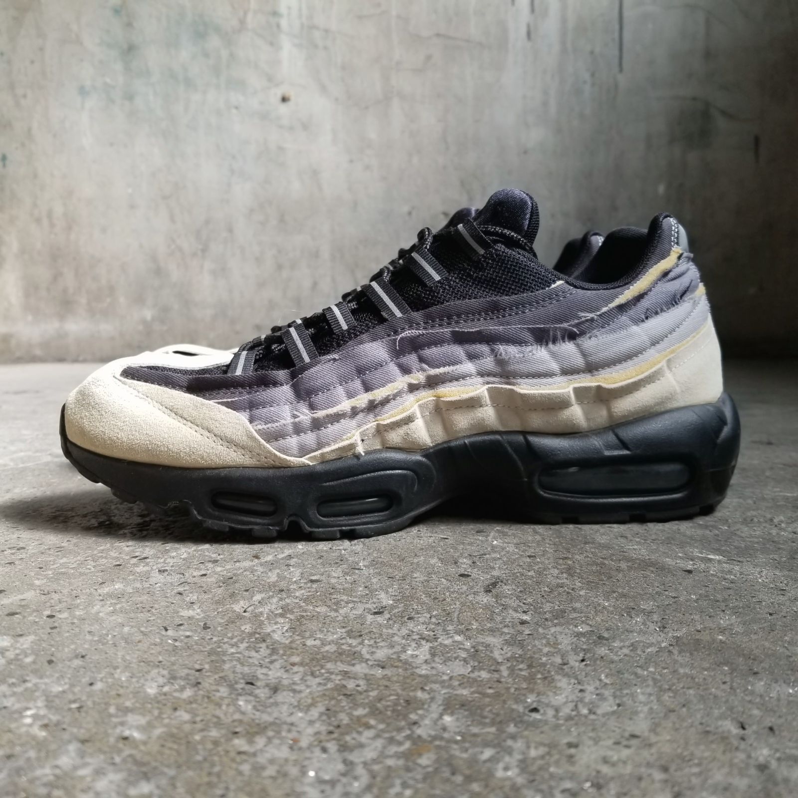 限定 美品 コムデギャルソン× Nike Air Max 95 28cm 楽天市場】NIKE AIR MAX 95 / CDG COMME des GARCONS HOMME PLUS