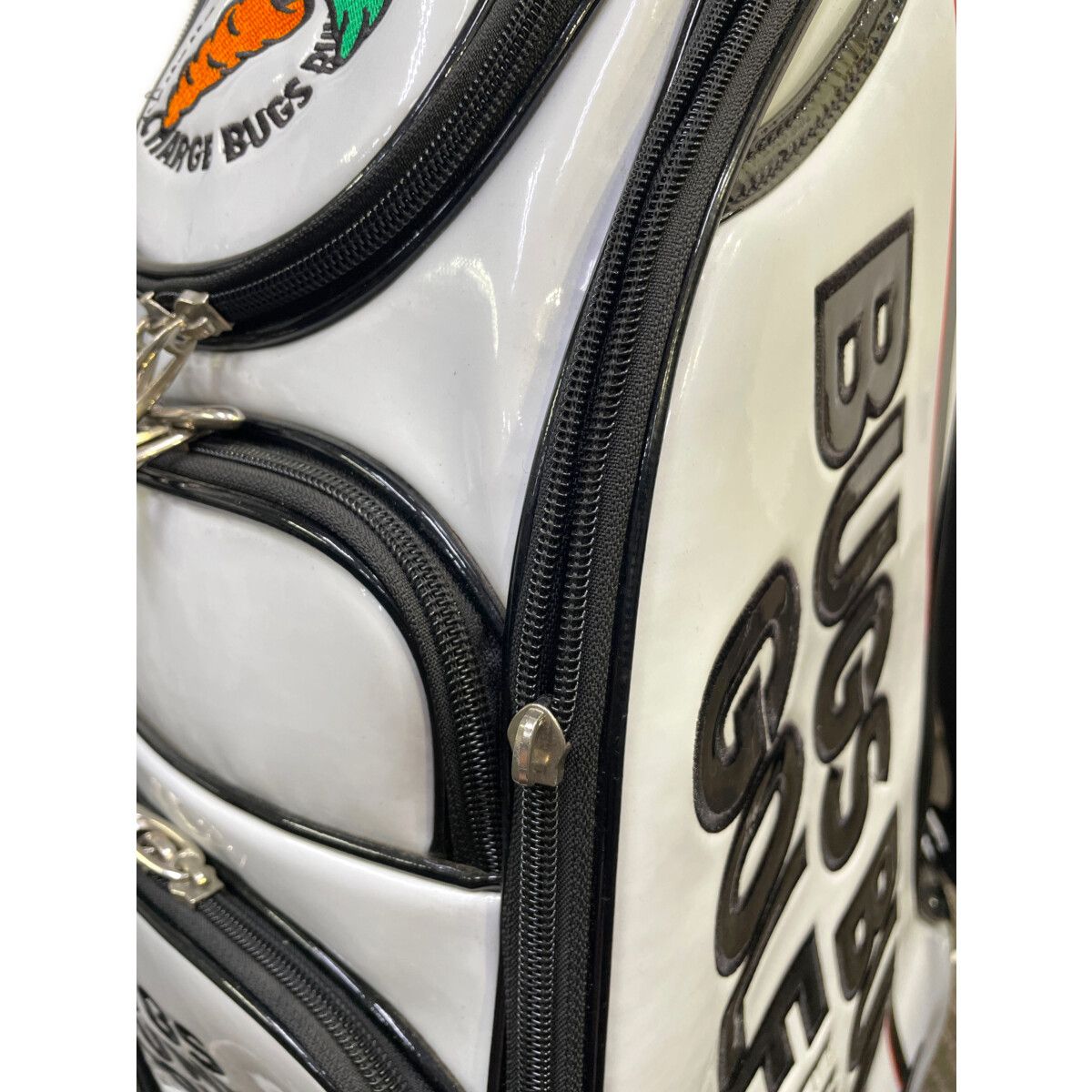 coco 中古 キャディバッグ ホワイト ルーニーテューンズ LOONEY TUNES バッグスバニーゴルフ BUGS BUNNY カート式 エナメル 中古 キャディバッグ ホワイト ルーニーテューンズ LOONEY TUNES