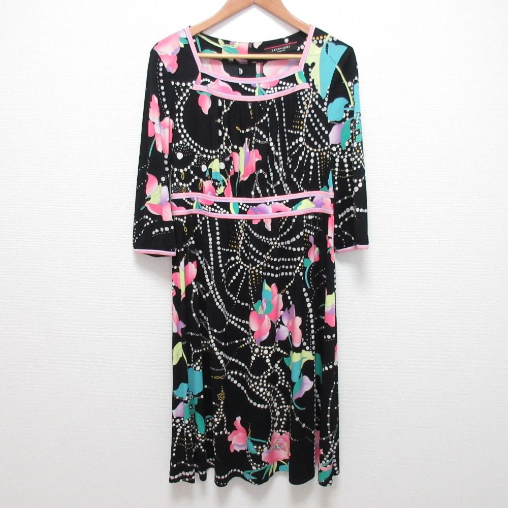 LEONARD レオナール カンカンストレッチ フラワー パールプリント スクエアネック ドレス ワンピース サイズ40 ブラック ピンク レディース 古着