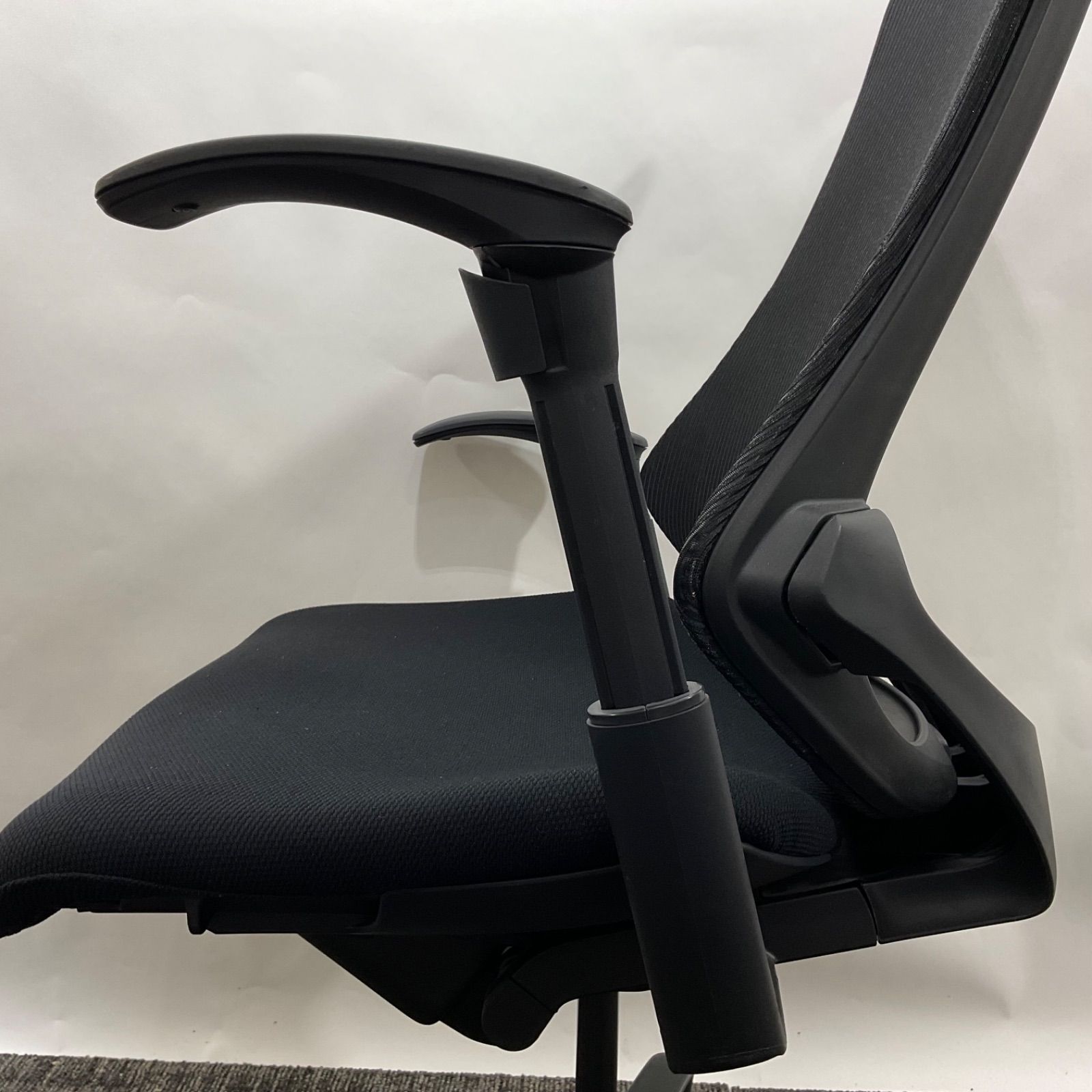 Fchair エフチェア