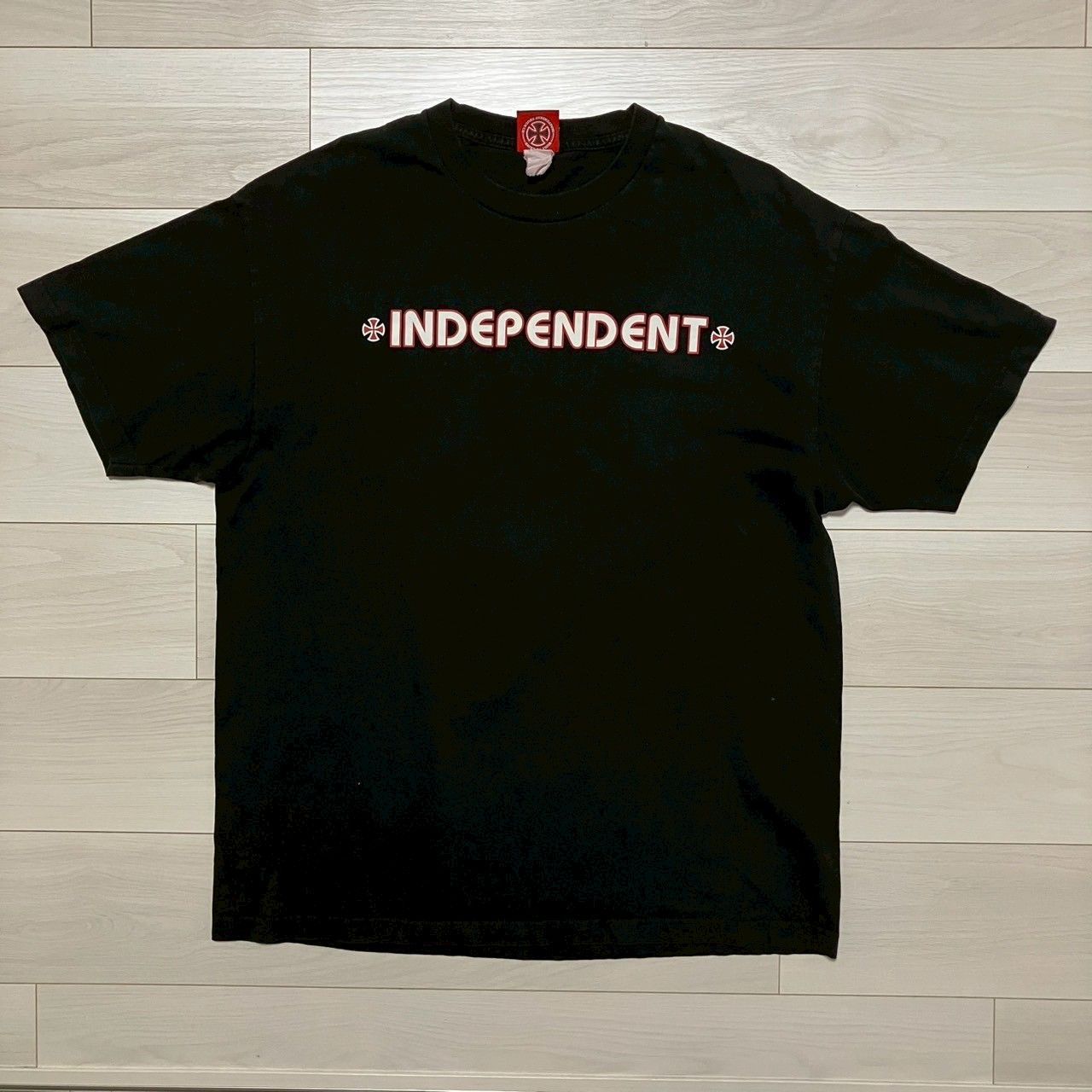 INDEPENDENT インディペンデント アイアンクロス Tシャツ