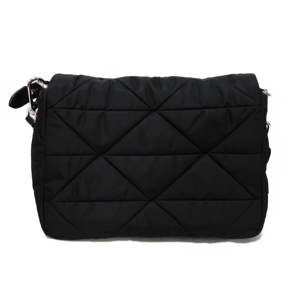 PRADA プラダ パデッド Re-Nylon クロスボディ 現行 ステッチ ブラック ポーチ RFID ICチップ トライアングル ロゴ ネロ ショルダーバッグ 1BD290 RDJN F0002 PRADA - PRADA プラダ パデッド Re-Nylon クロスボディ 現行 ステッチ