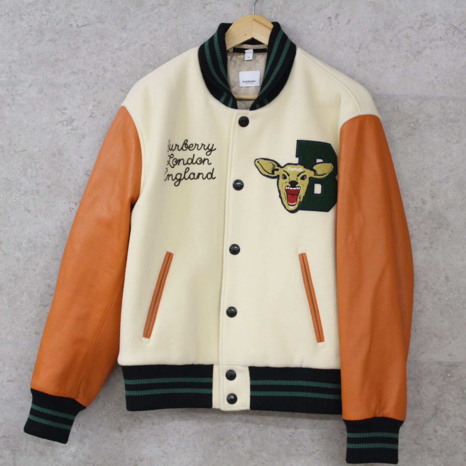 BURBERRY スタジャン コレクションモデル Burberry スタジャン