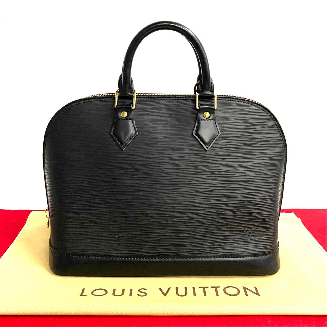 ほぼ 未使用 LOUIS VUITTON ルイヴィトン アルマ エピ ロゴ レザー 本革 ハンドバッグ ミニ ボストンバッグ ブラック ノワール  30167 - メルカリ