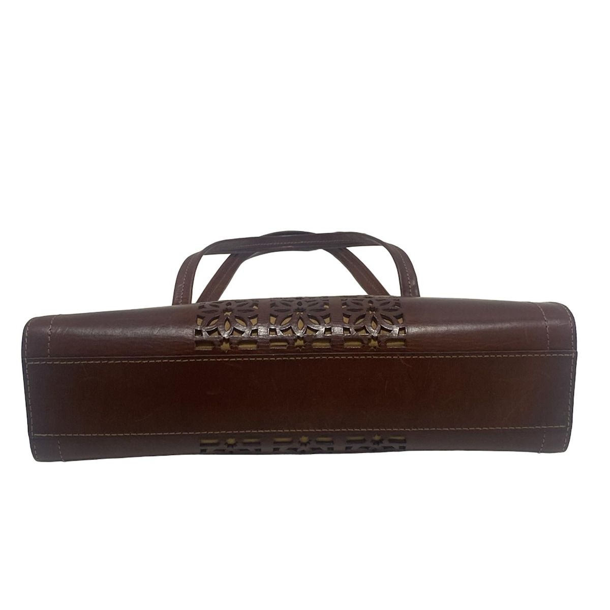 パンチング レザー