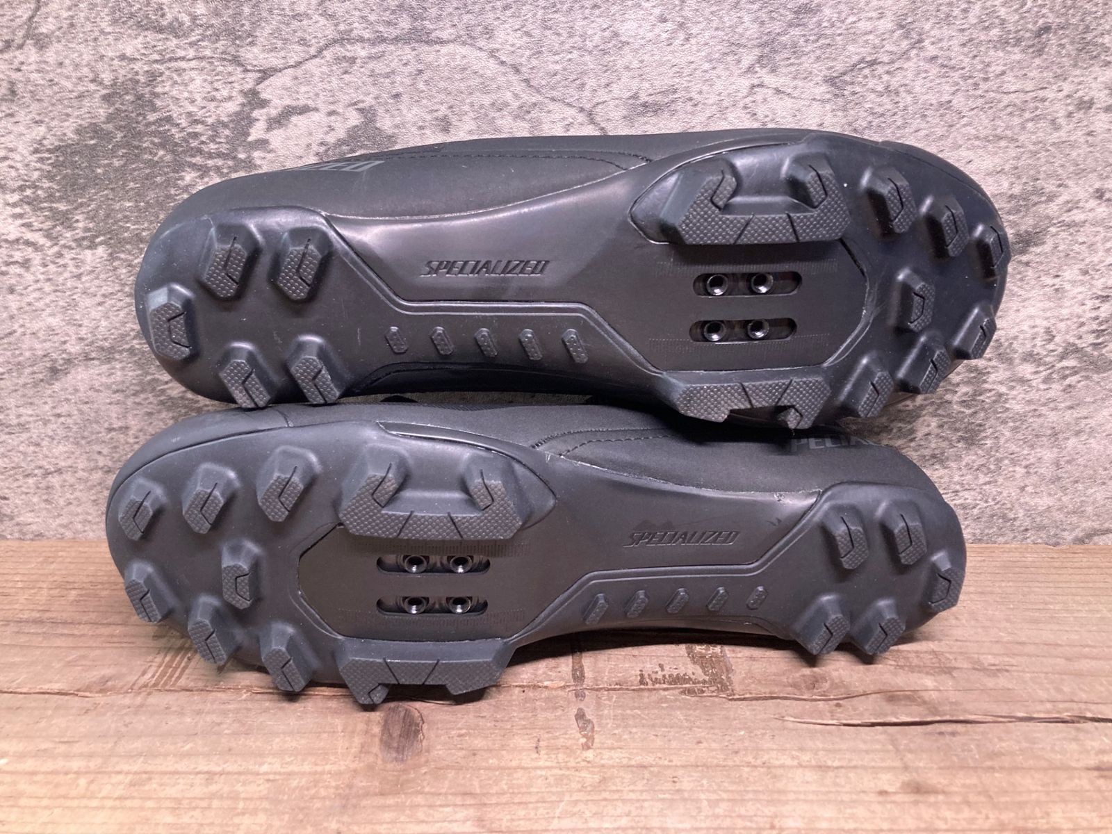 IY577 スペシャライズド SPECIALIZED RECON 2.0 ビンディングシューズ