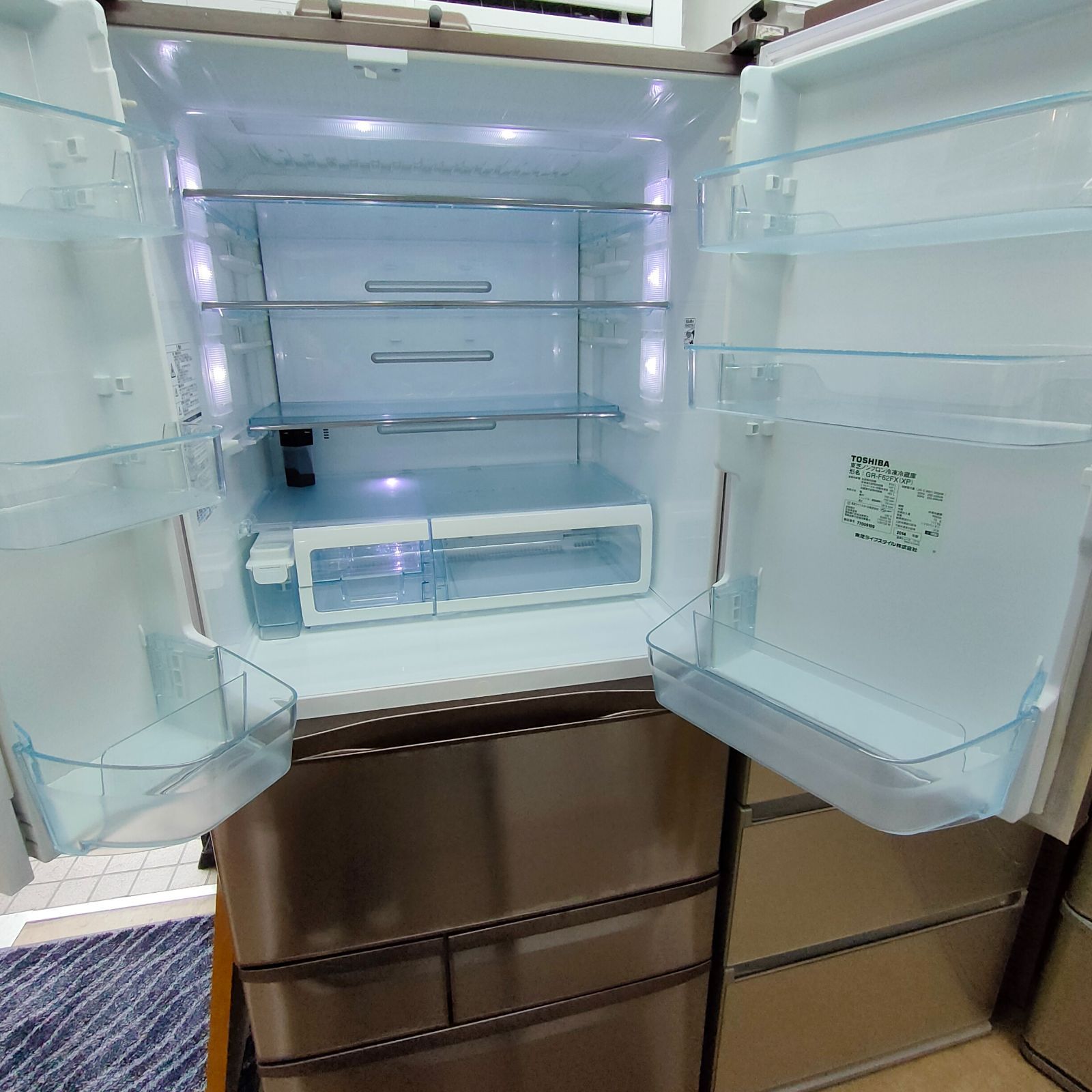 TOSHIBA 2014年製 冷蔵庫 618ℓ - キッチン家電