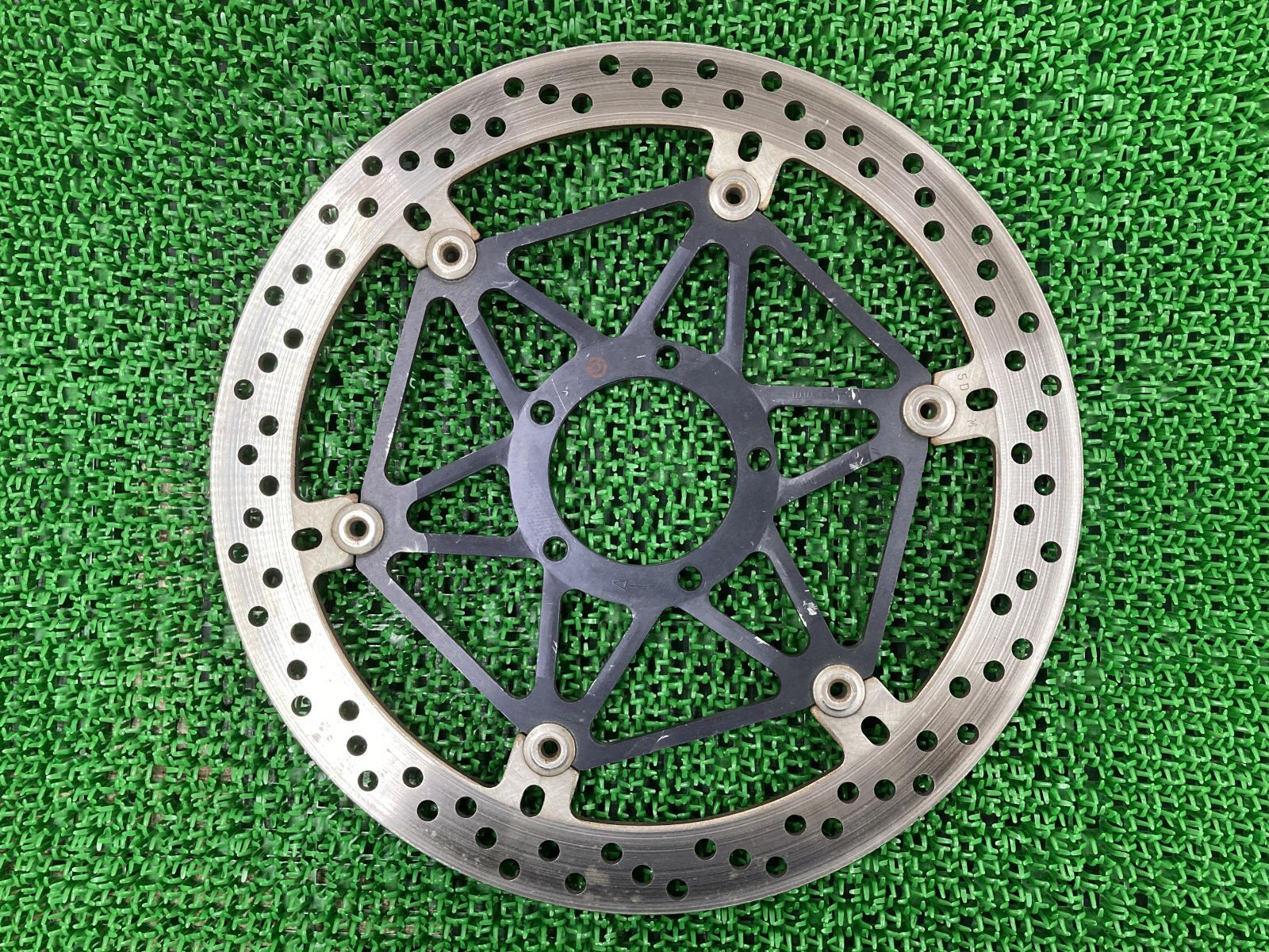 パニガーレv4 純正ブレーキディスク　ブレンボ パニガーレV4 フロントブレーキディスク 右 ドゥカティ 純正 中古