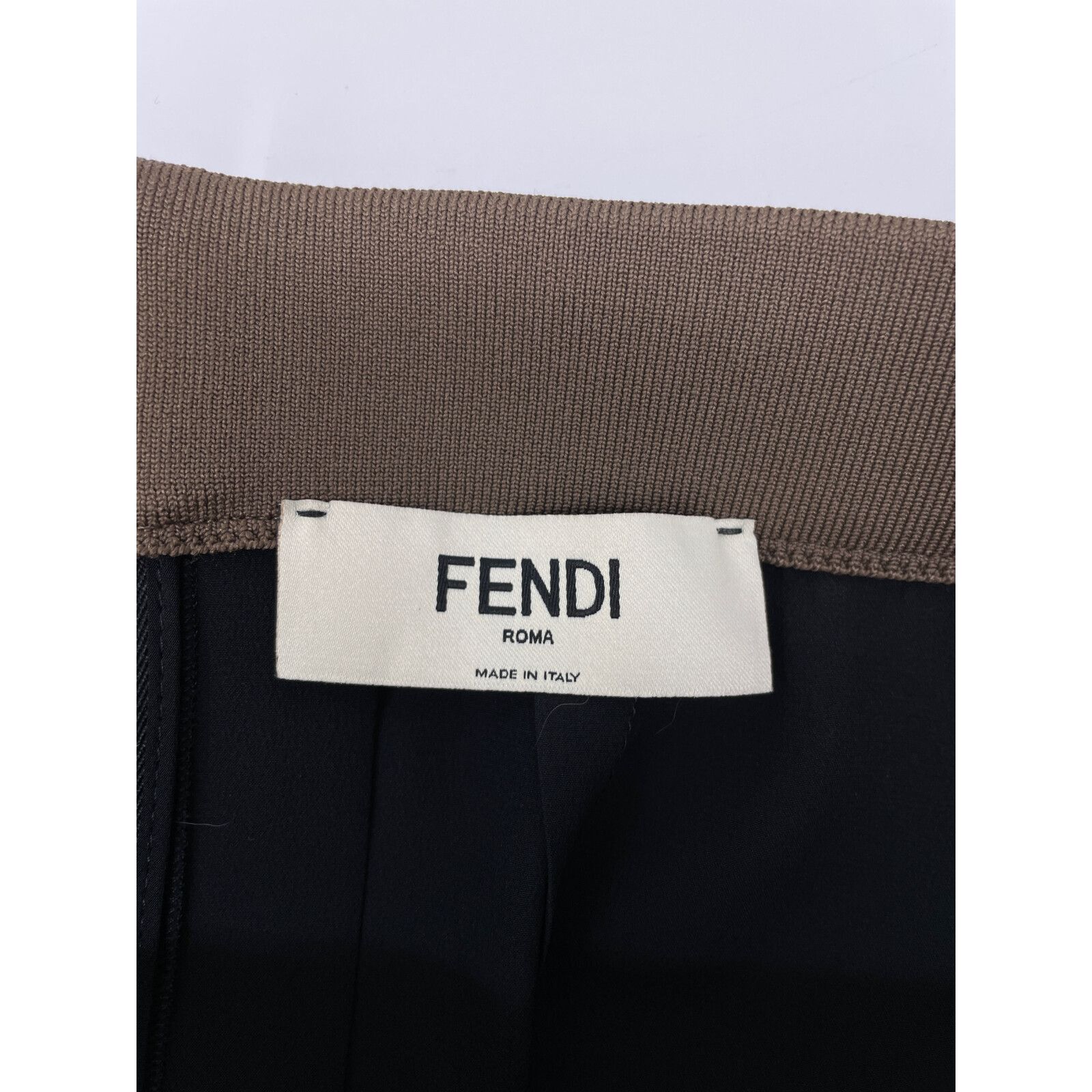 FENDI フェンディ 20年 FQ7157 O2R ズッカシルクプリーツ