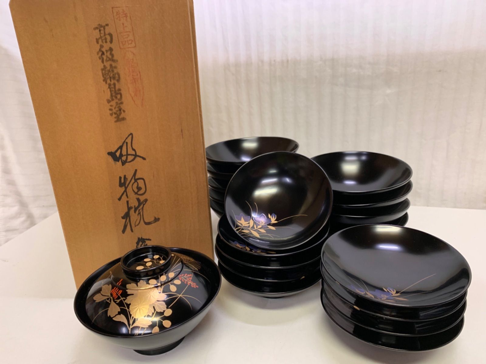 輪島塗 花鳥紋 金蒔絵 吸物椀 10客 蓋碗 漆芸 漆器 共箱 輪島塗 金彩花絵紋 金蒔絵 吸物椀 10客 蓋碗 漆芸 漆器 - メルカリ