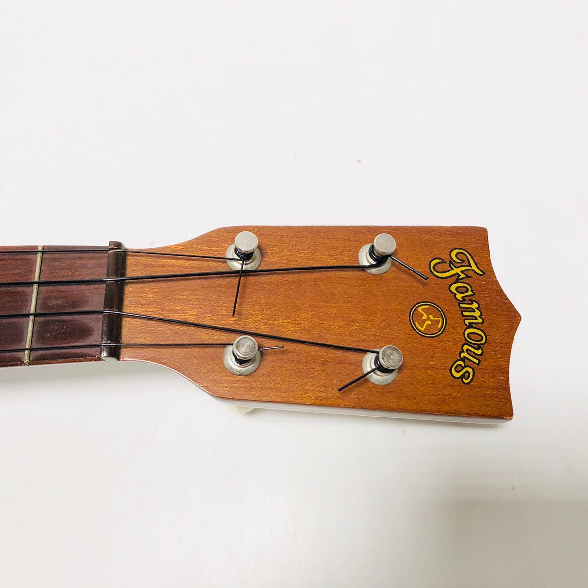  出音良好 FAMOUS FU-200 C フェイマス ソプラノウクレレ ハワイアンコア合板使用 ステージモニター ウクレレ本体 ウクレレ