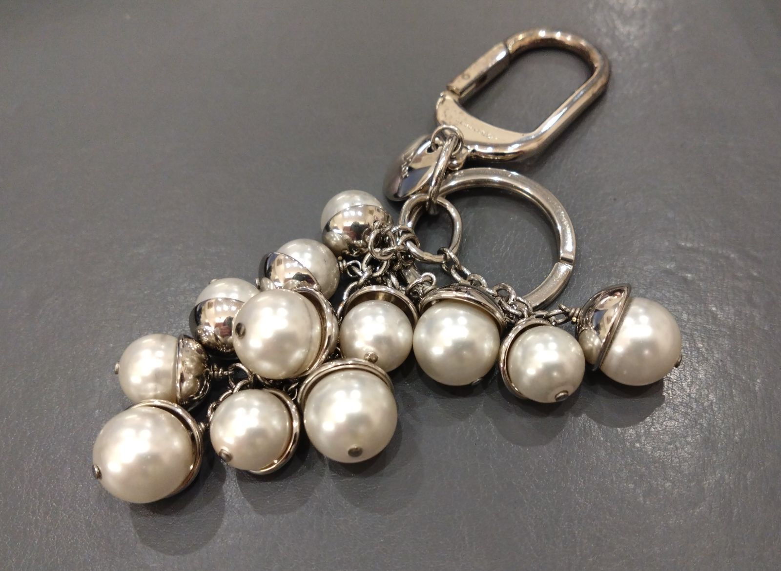 ☆2100 Christian Dior ディオール フェイクパール キーホルダー