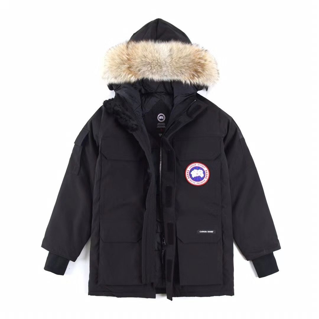 ✨超極美品！ トップクラス CANADA GOOSE ダウンジャケット 冬の服 男女兼用 カナダグース Expedition 大きな毛の襟  Feather-Light 10D防水です - メルカリ