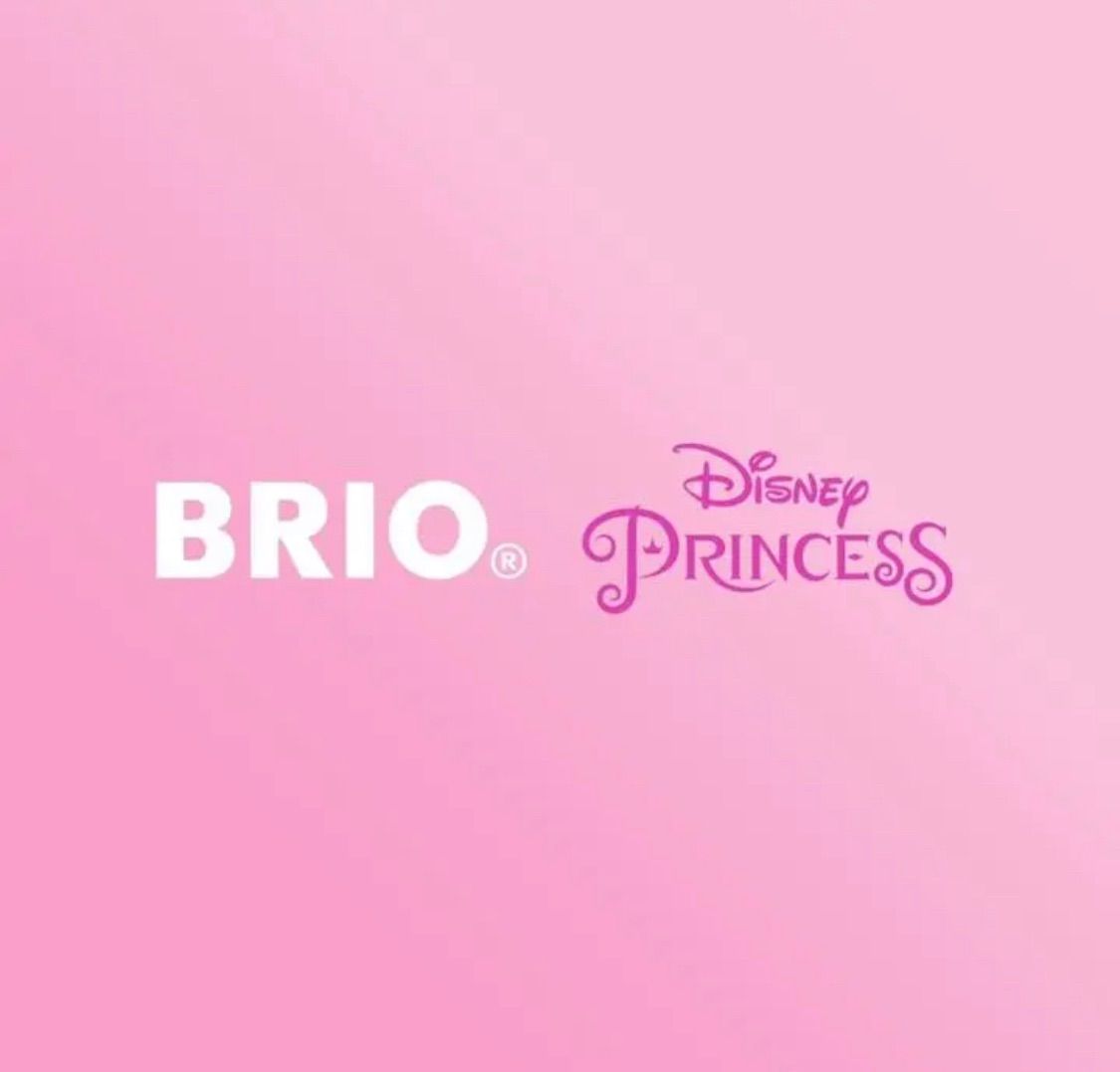 BRIO Disney Princess Castle - メルカリ