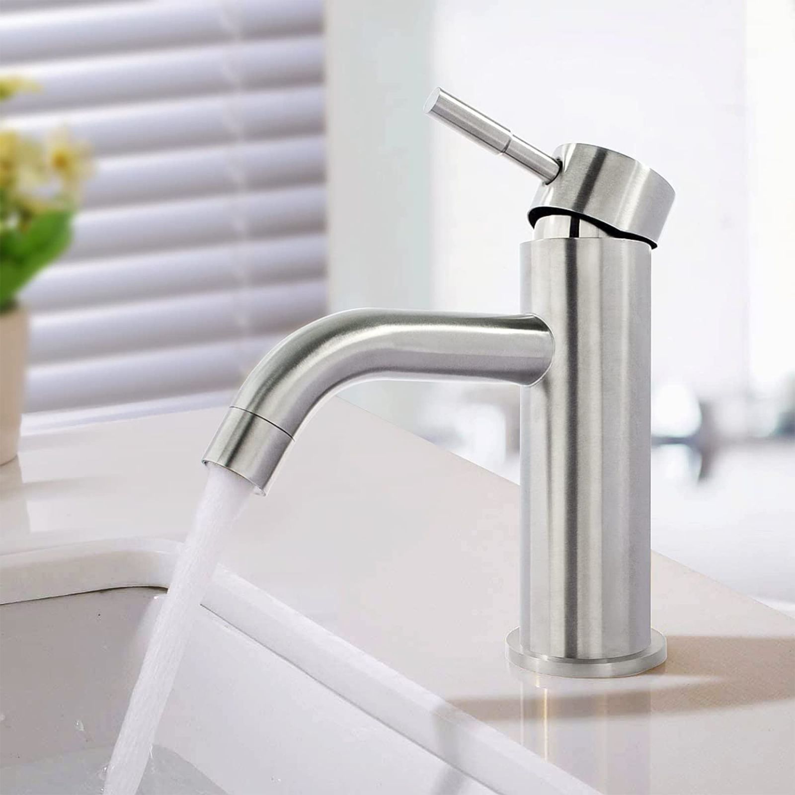 Rxakudedo 手洗い器 壁付け型 陶器製 小さなトイレに適し洗面器 蛇口 水栓-排水金具付き 和風 洋風 壁掛け おしゃれ シンプル 洗面台 キッチン用水栓 混合水栓 右側洗面器 蛇口