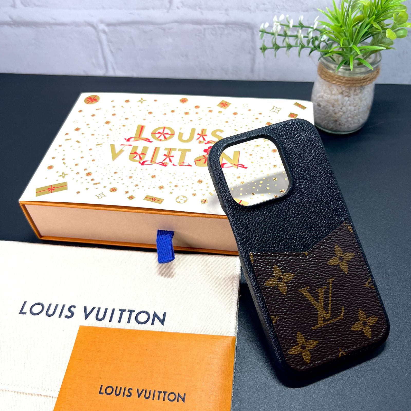 LOUIS VUITTON／ルイヴィトン M82887 モノグラム バンパー iPhone15Pro 