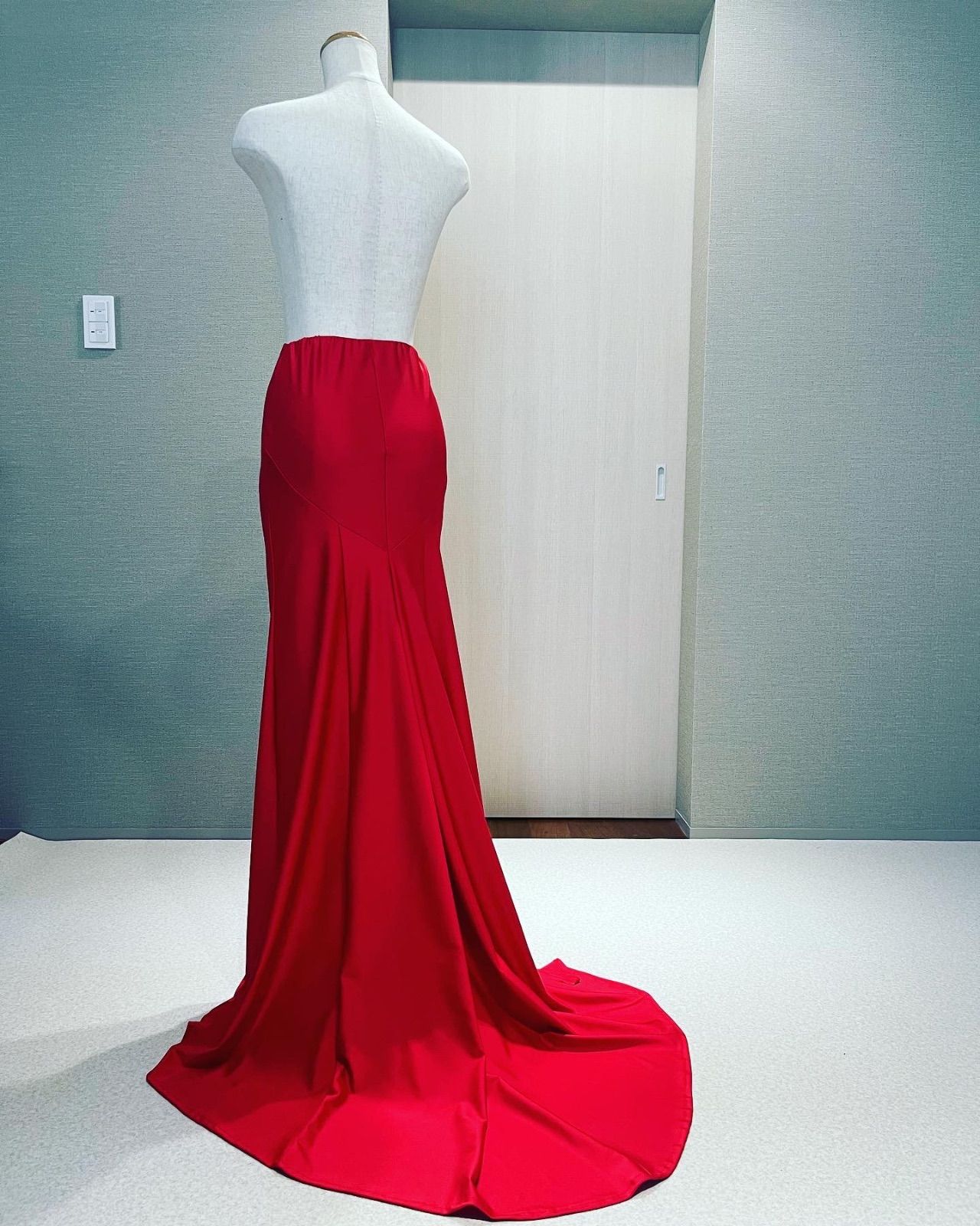 jbbf フィットモデル ドレス ポージングウォーキング練習用スカート赤1