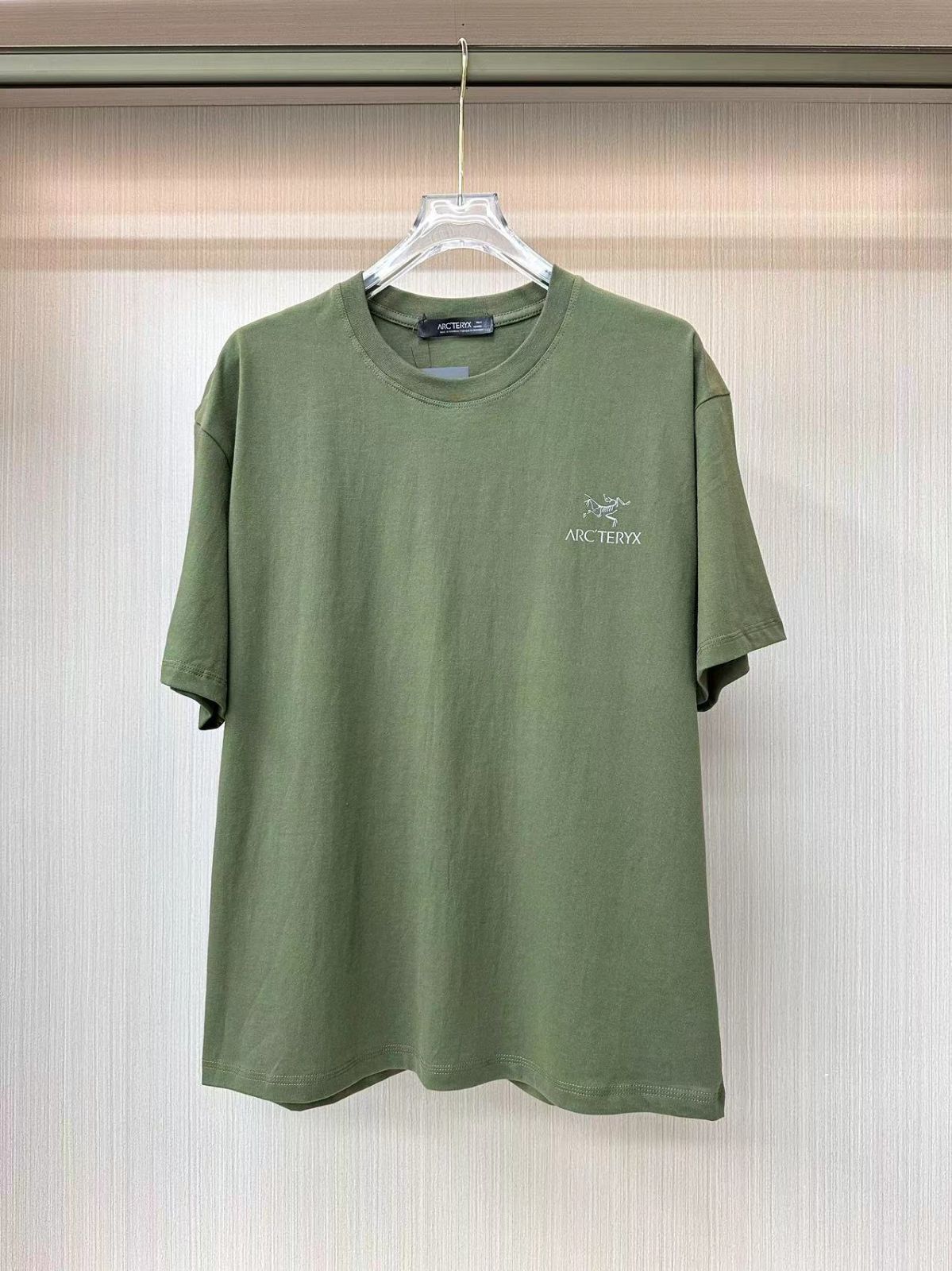 新品 ARC'TERYX アークテリク Tシャツ 半袖 反射ロゴ