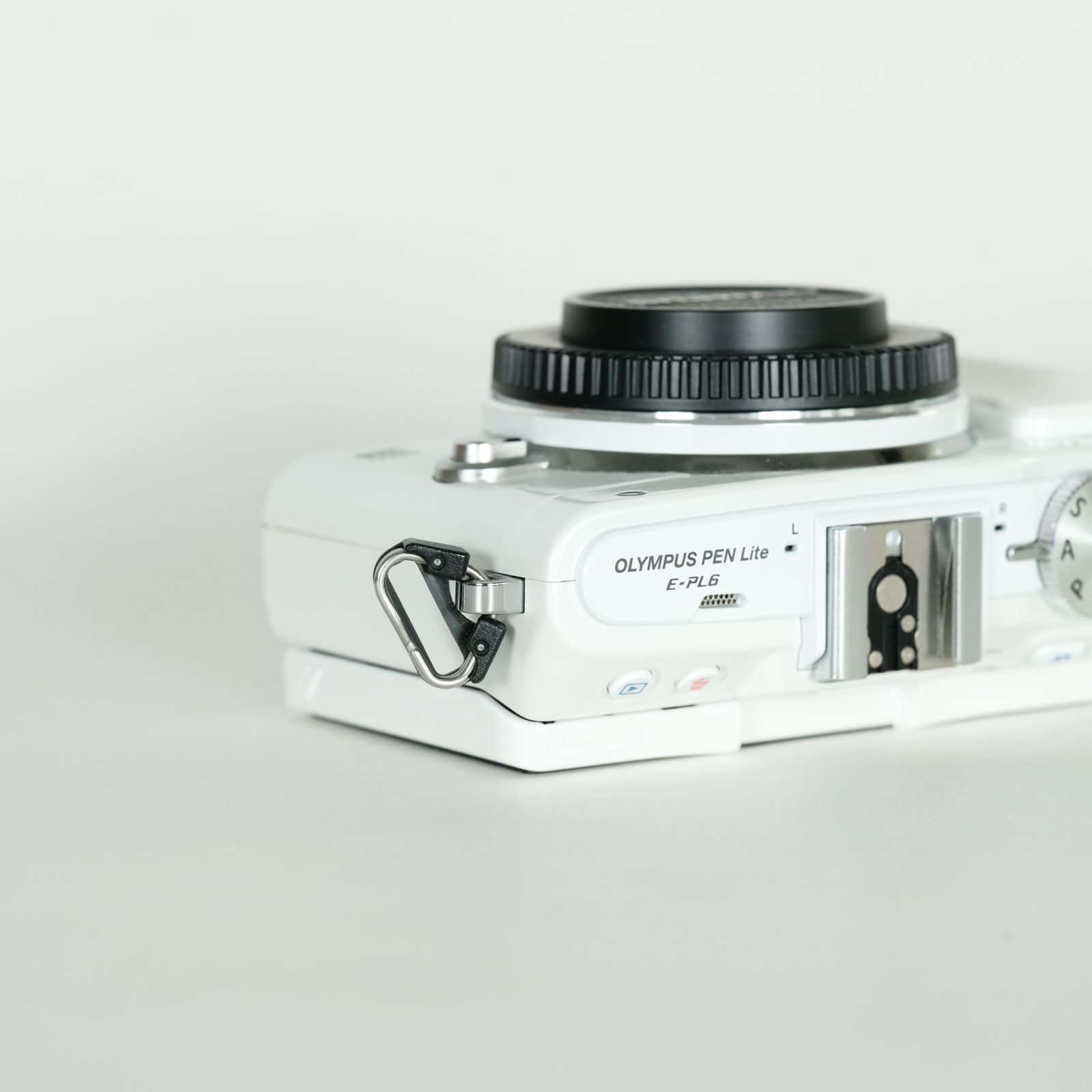 OLYMPUS PEN