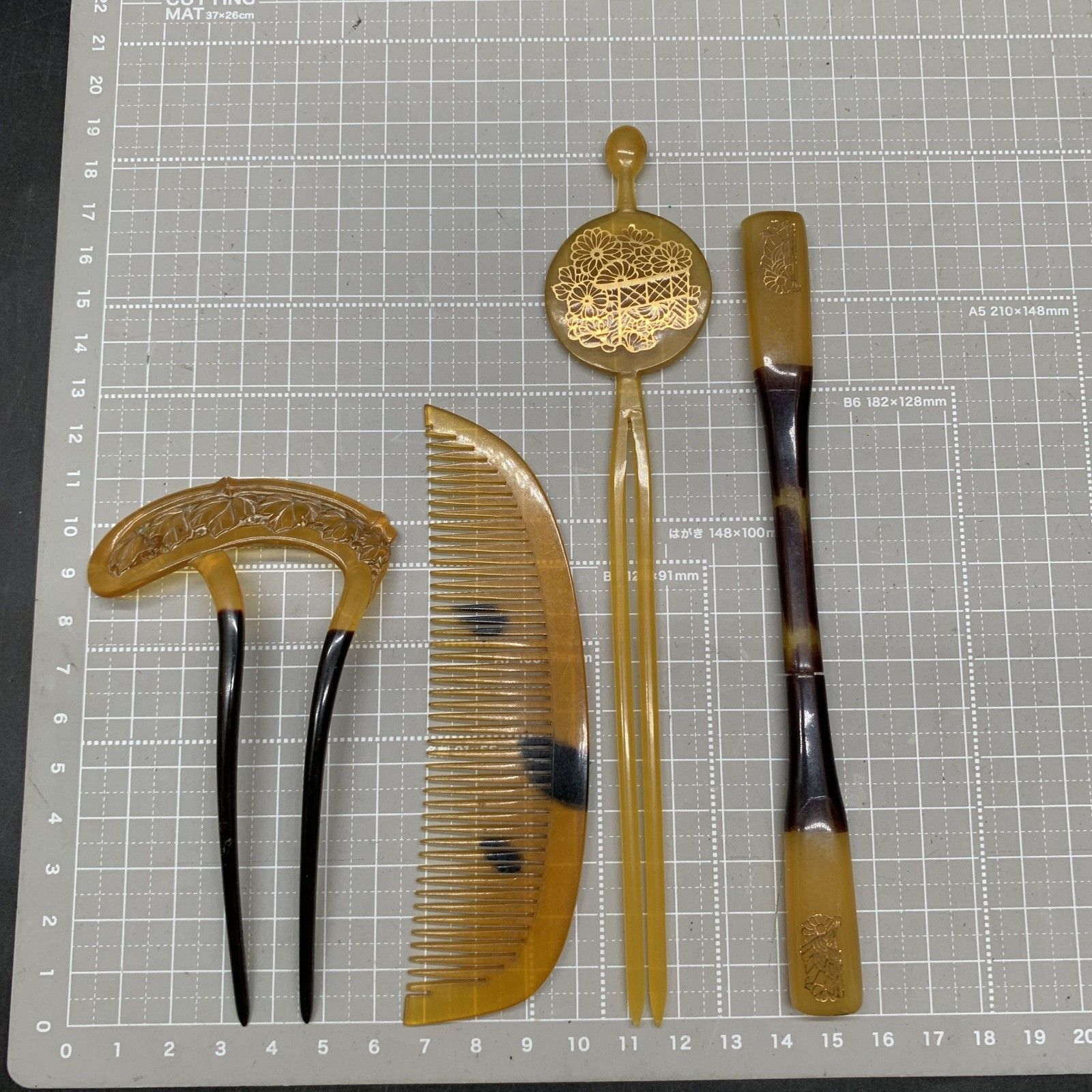 N323 べっ甲柄 4点おまとめ 櫛 簪まとめ かんざし くし 本鼈甲色 本物