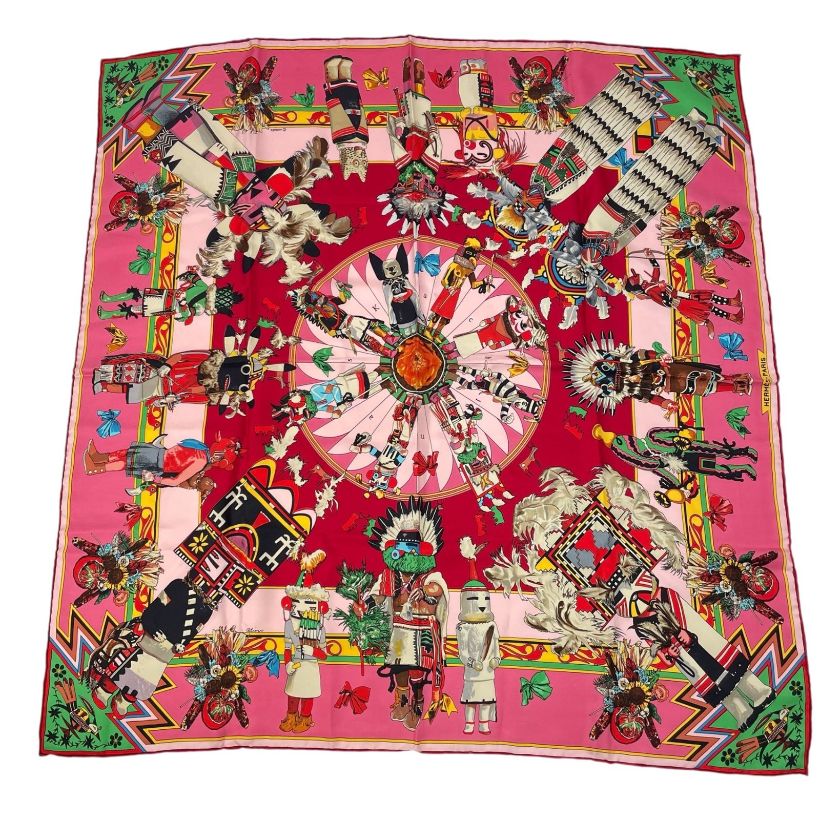 極美品 エルメス シルクスカーフ カレ 民族柄 仮面柄 極美品 エルメス シルクスカーフ カレ 民族柄 仮面柄