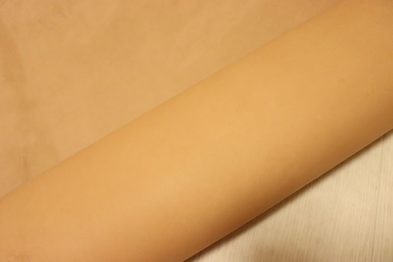 TAN 221ds ヌメ革 牛革 バングラデシュ レザー 素上げ 半裁 一枚革 レザークラフト 革 皮 本革 diy 生地 材料