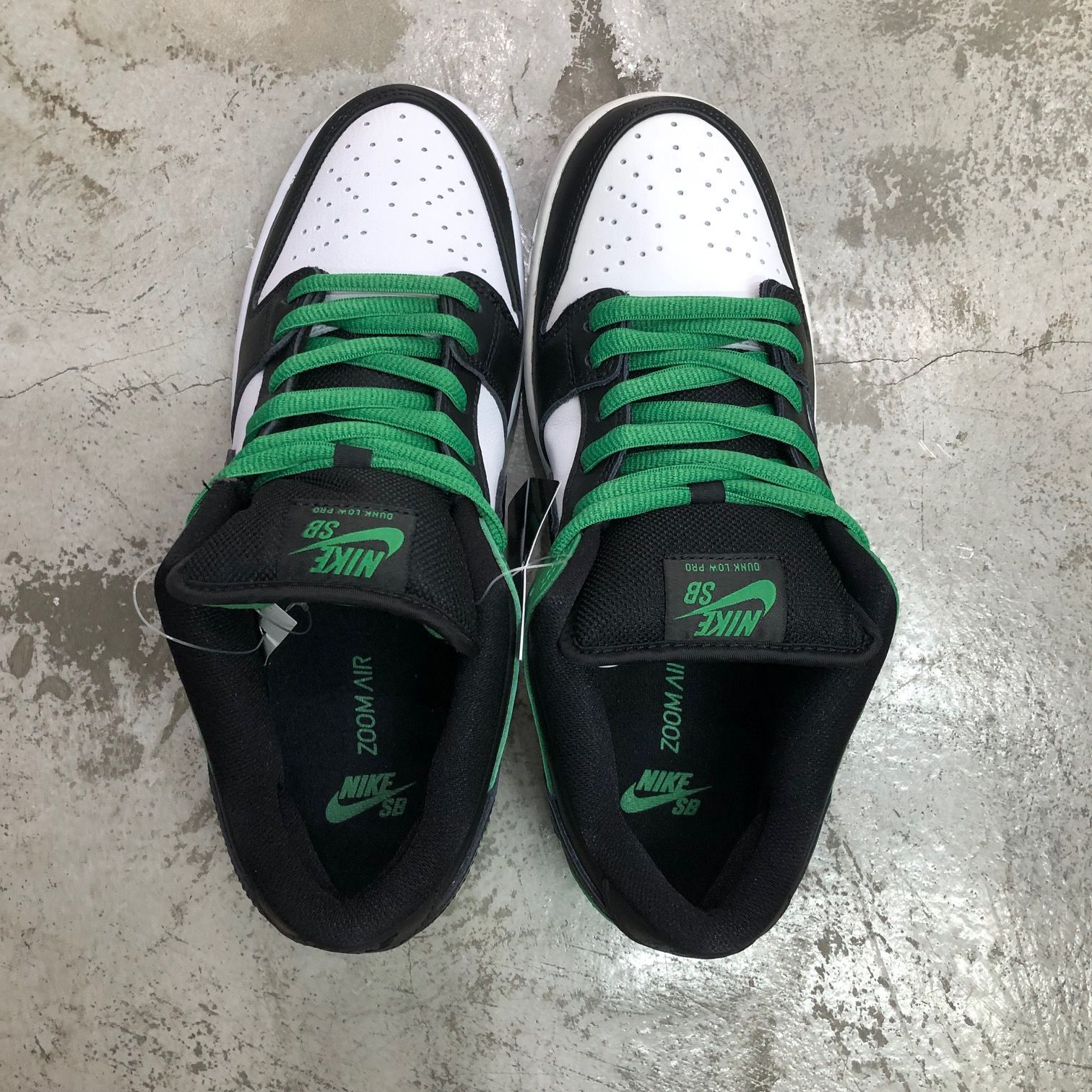 新品 国内正規 Nike SB Dunk Low Pro Black and Classic Green BQ6817-302 クラシックグリーン  ダンク スニーカー ナイキ 27.5cm 69834A1 - メルカリ