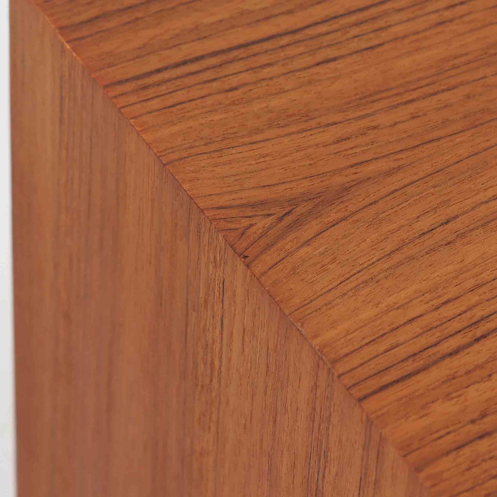 4段チェスト チーク