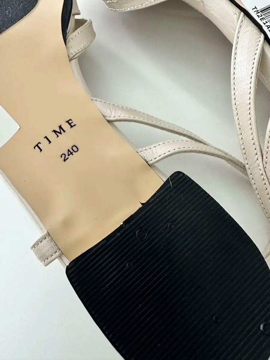 今年の新しいTIME スリングバック 新品 240 サイズ スニーカー 着脱簡単